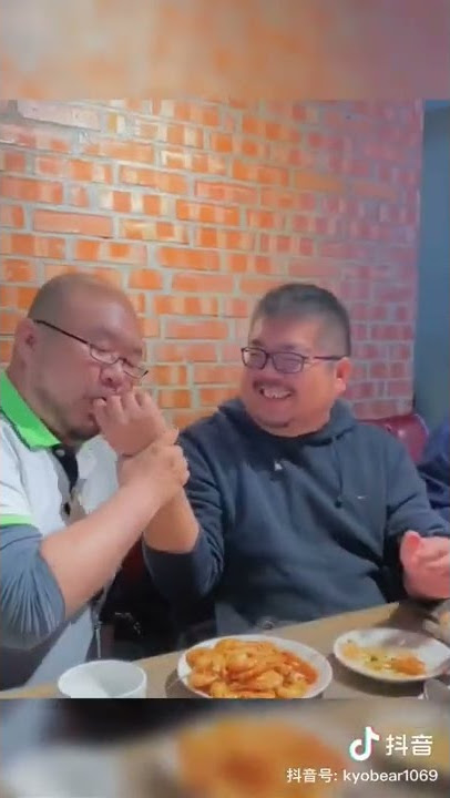 Aww so sweet | Gay Couple❤️ #douyin #bear #Couplebear#shorts