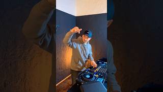 Mixing  Bottom Jeans Into Some Deep Vibes With Piece Of Your  dj techhouse  mashup