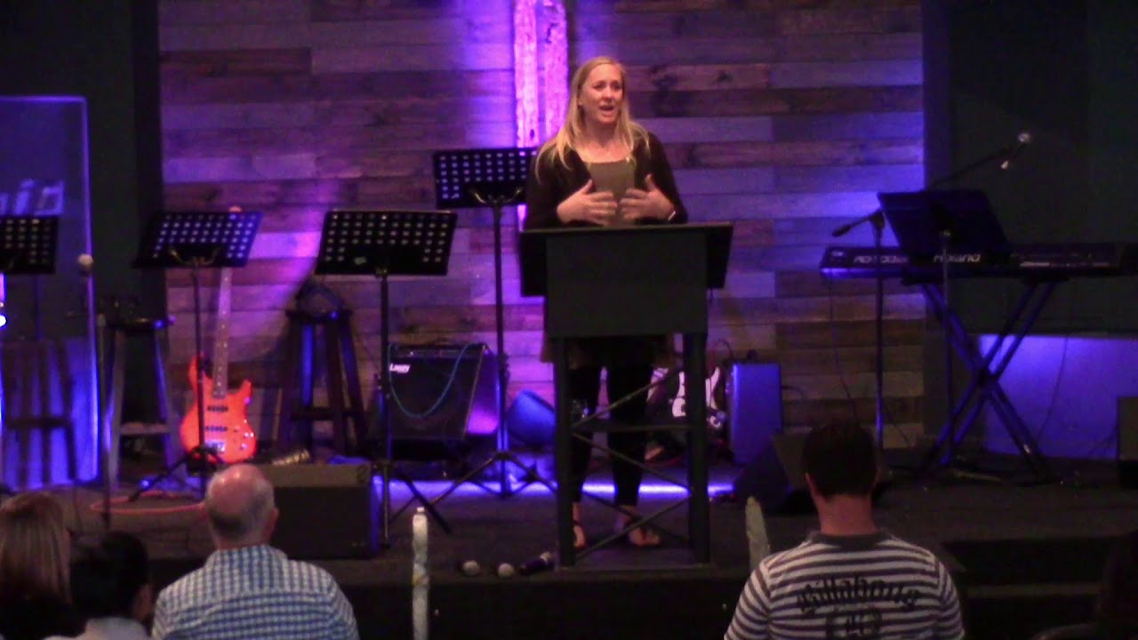 Relationships for Dummies? Dating YouTube