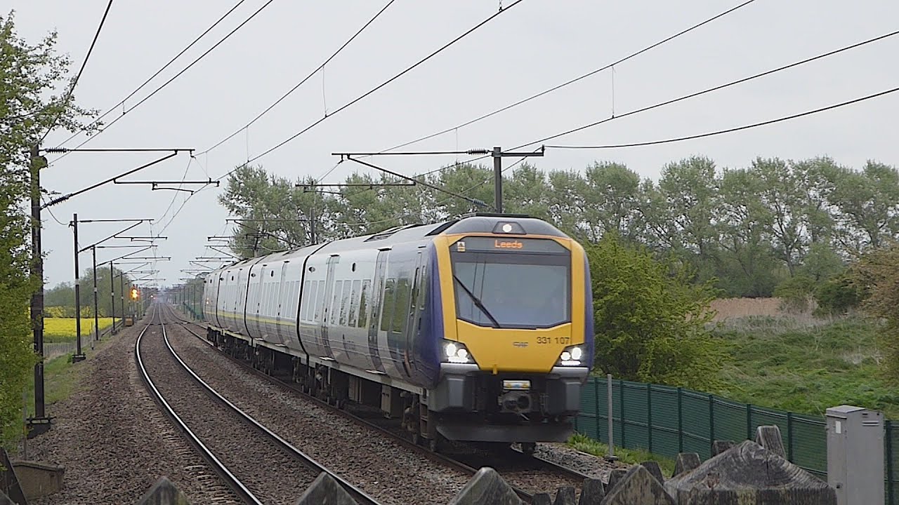 Northern Class 331 arrives at Adwick (28/4/22) - YouTube