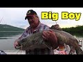 Watch this video to see how I find and catch big catfish - Flathead Catfish and  Blue Catfish