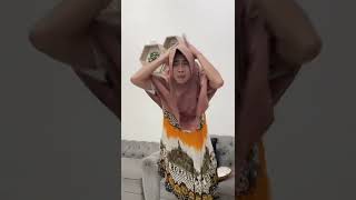 Adik Dan Kakak Berantem Terus - Noris Casper