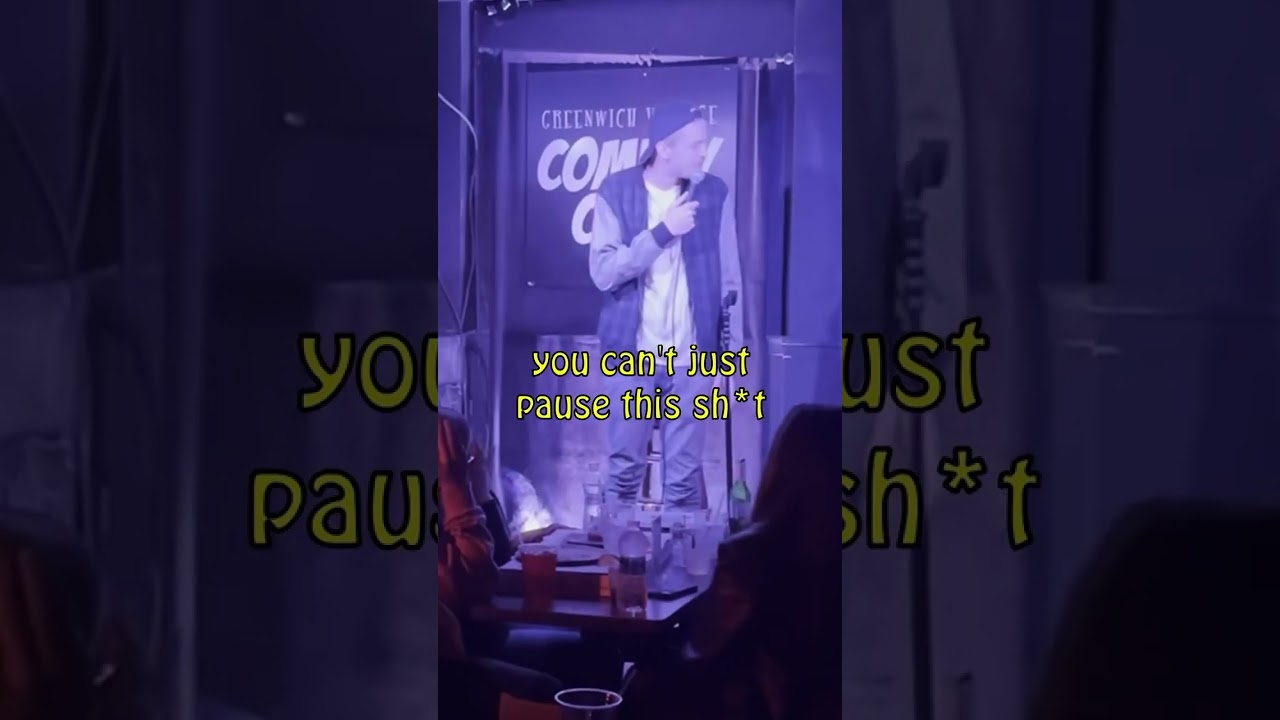 Comedian destroys loud drunk woman