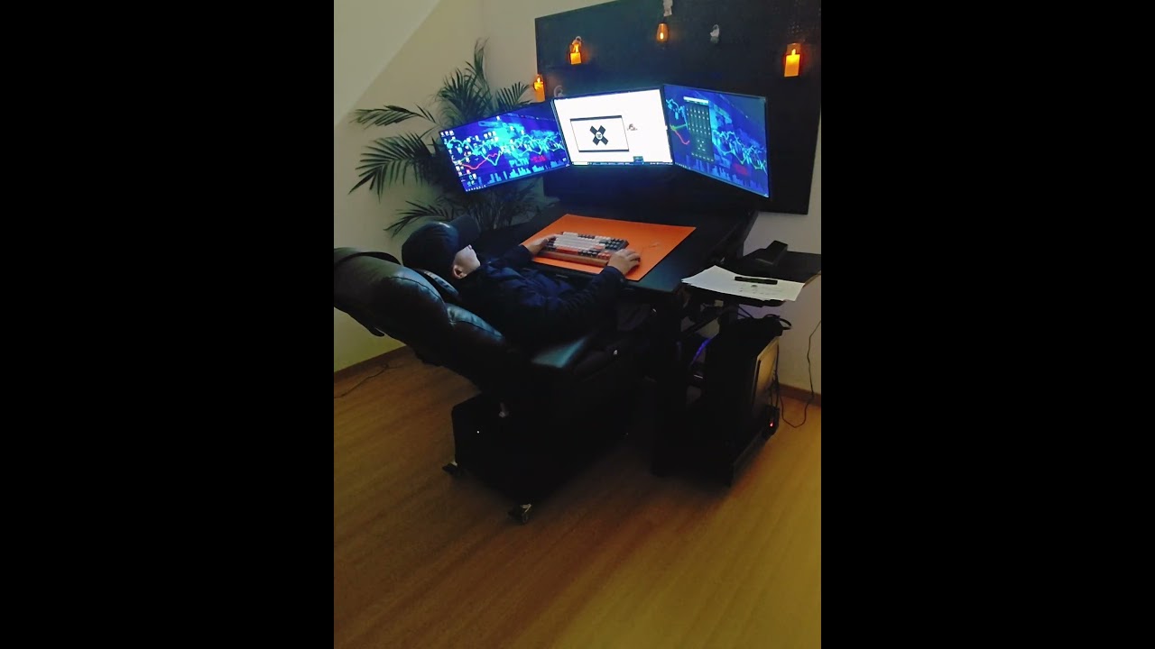 Comfortable working #workstation #zerogravitychair #gaming #chair #zerogravity #gamer #desk
