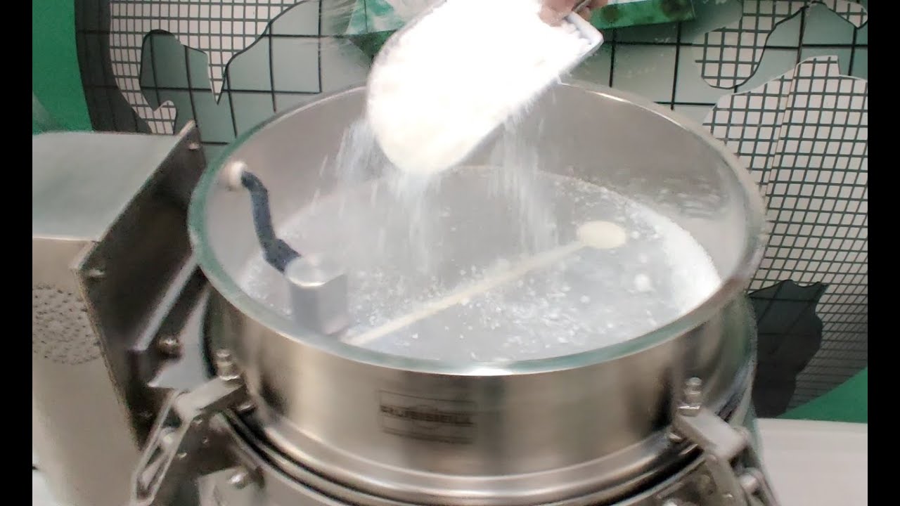 Ultrasonic sieving of Aerosil powder