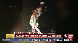 Kissing statue vandalized with '#MeToo' hours after passing of veteran known as 'kissing sailor'