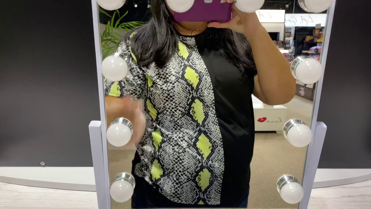 Wholesale Beauty Creations 12 Light Bulbs Vanity Mirror l Wholesale