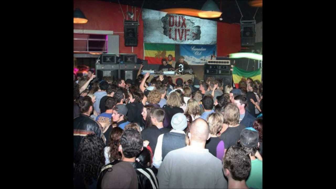 RSD (Rob Smith Bristol) remix - L Que & Dreadknowledge. Echo Chamber 001. Jah Jah Disciples