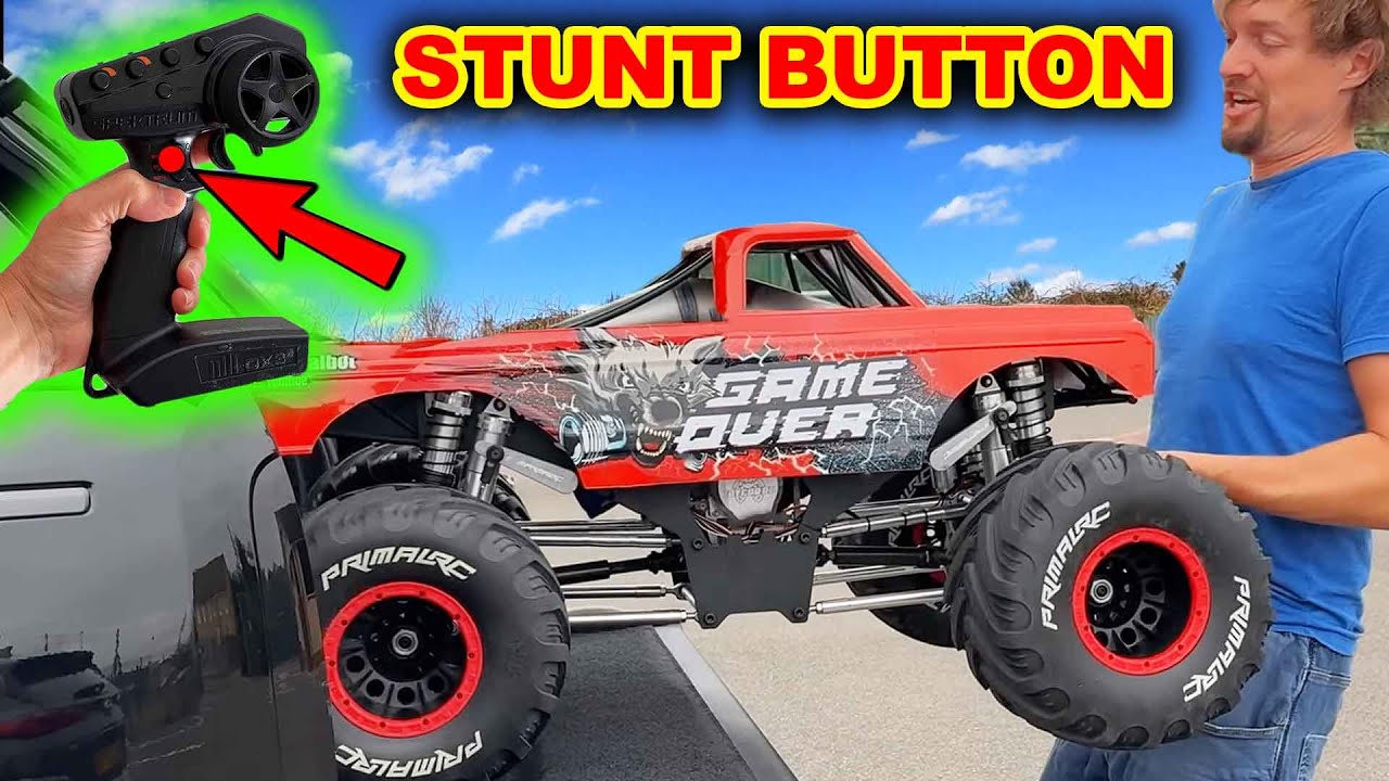 Я установил кнопку для выполнения трюков на самую большую в мире радиоуправляемую машину.