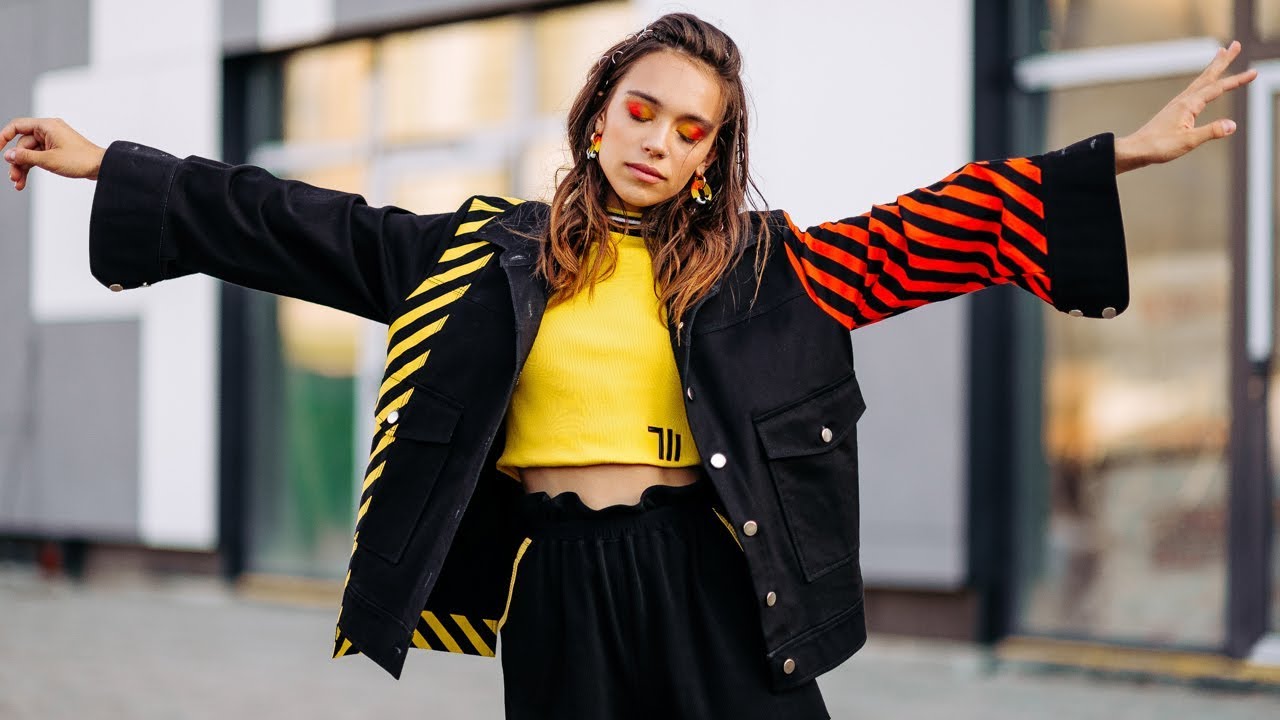 Видеообзор черно-желто-оранжевого лука от 7/11