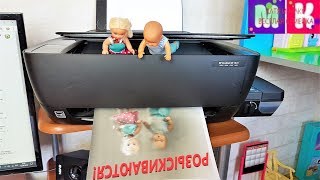 КУКЛЫ СБЕЖАЛИ ИЗ ДОМИКА! КАТЯ И МАКС ВЕСЕЛАЯ СЕМЕЙКА #мультики Барби #новые серии КУКЛЫ СБЕЖАЛИ ИЗ ДОМИКА! КАТЯ И МАКС ВЕСЕЛАЯ СЕМЕЙКА #мультики Барби #новые серии