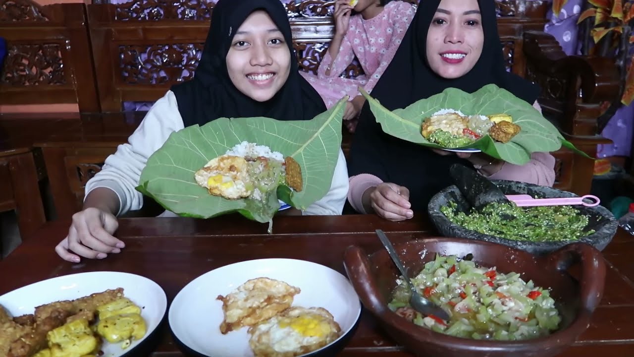 TELOR MATA SAPI SAMBEL IJO, PEDASNYA HUHAH TAPI NIKMAT TIADA TARA, BIKIN KELUARGA SUKA