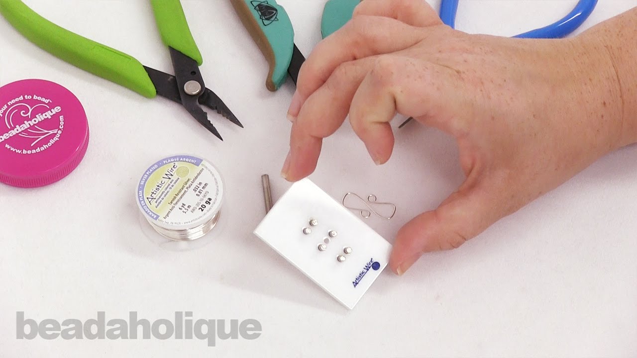 How to Use the Artistic Wire Z Hook Clasp Wire Jig Tool - YouTube