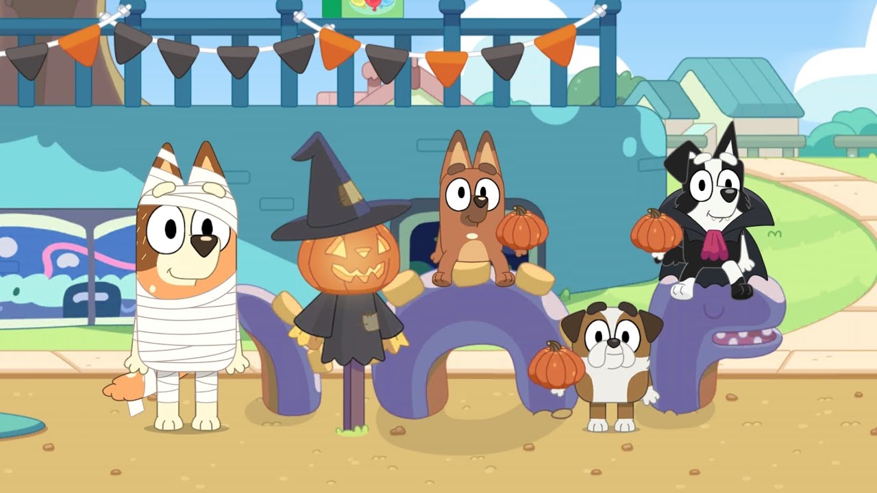 Bluey: Mummy Heeler's Pumpkin Party 🎃 | Halloween Fun with Bluey and ...