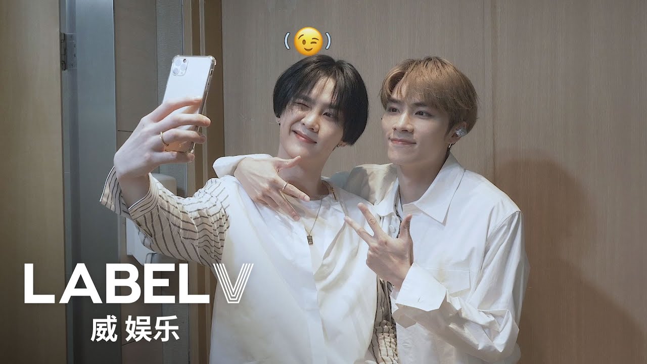 [WayV-log] 🐻🦖's Diary in the Waiting Room