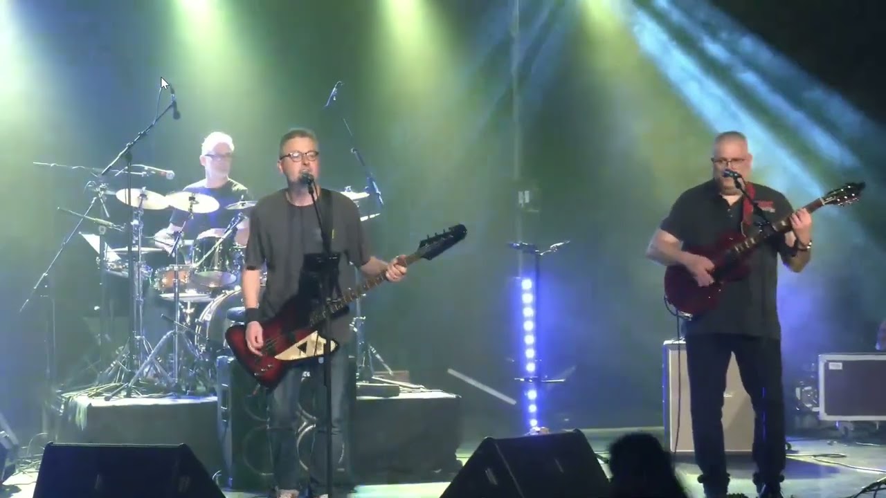 03   Face B Cover Band   Jet   Are You Gonna Be My Girl   Cover