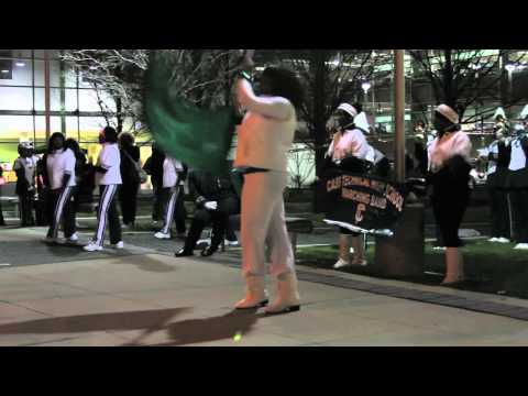 CASS TECH MARCHING BAND-NOEL NIGHTS 2010 PART 1.mov