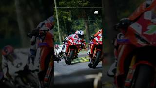 Superbikes speed by at VIRginia International Raceway #motorcycle