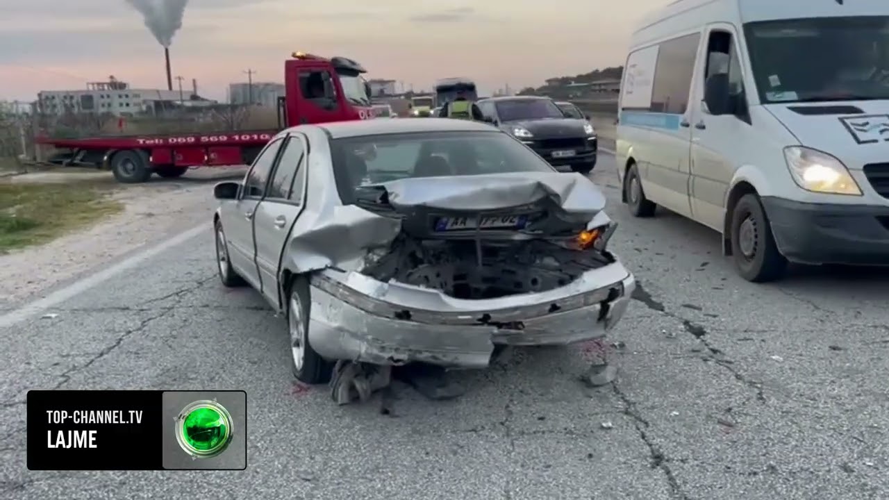 Top Channel/ Aksident në Golem të Lushnjes, shkak dyshohet parakalimi i gabuar