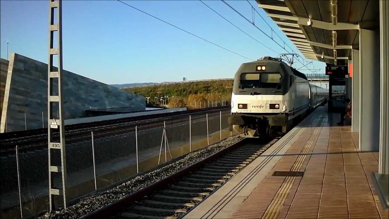 Trenes por L' Ènova-Manuel. Sonidos, pitadas y megafonía Renfe