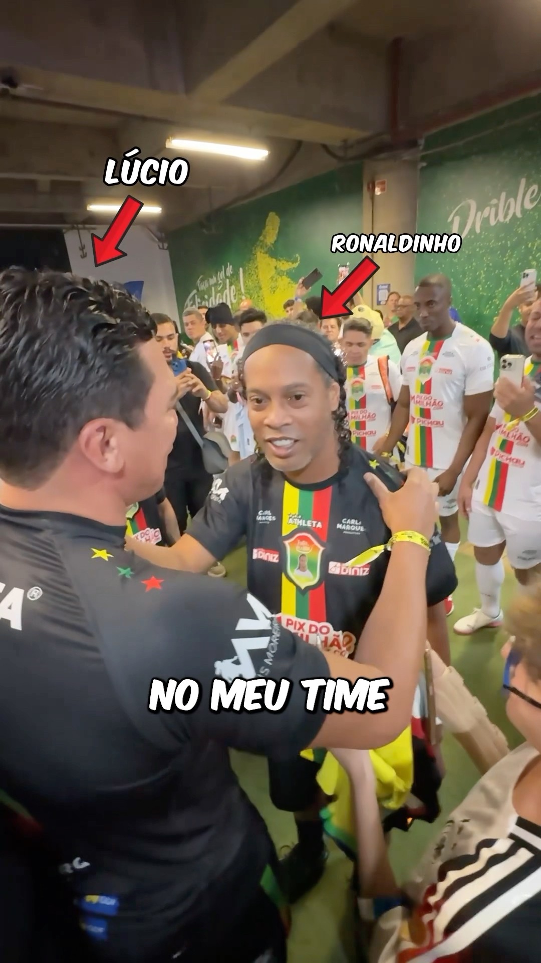 VIREI UM JOGADOR DE FUTEBOL PROFISSIONAL! #shorts