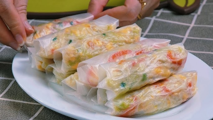 Wollamssam (Korean style Vietnamese rice paper rolls) 월남쌈