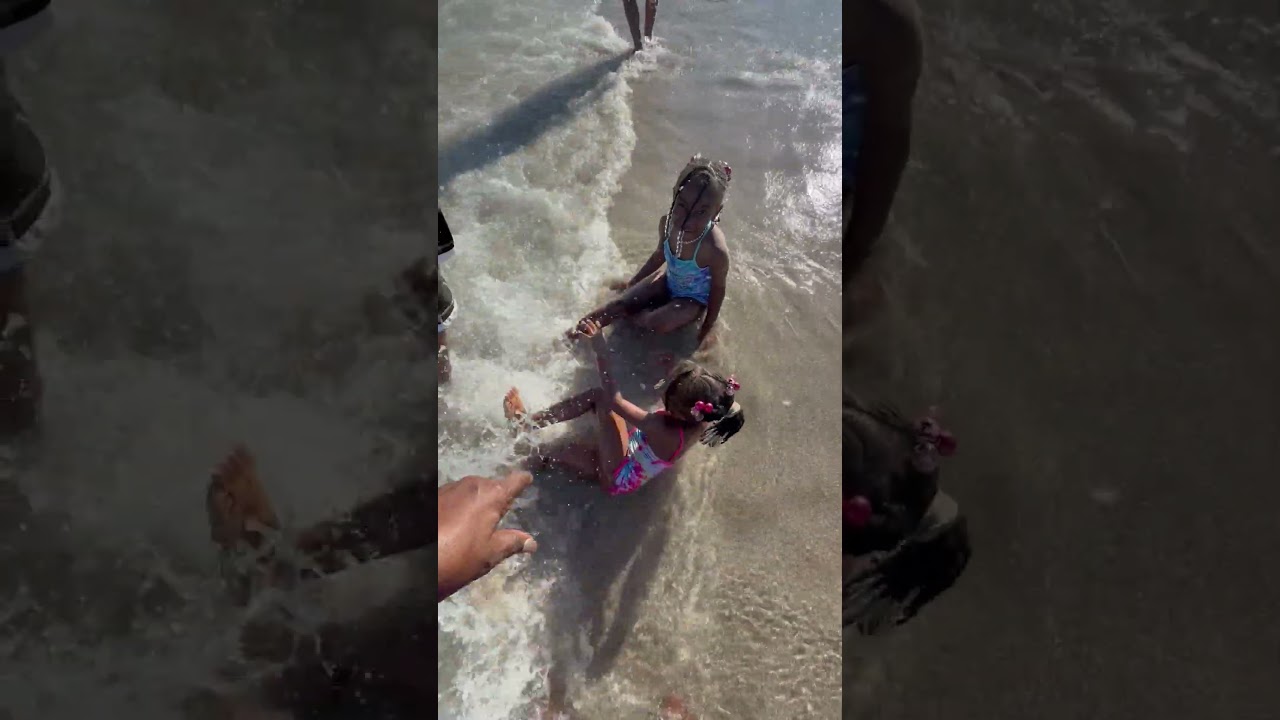 Beach day Christmas 2025