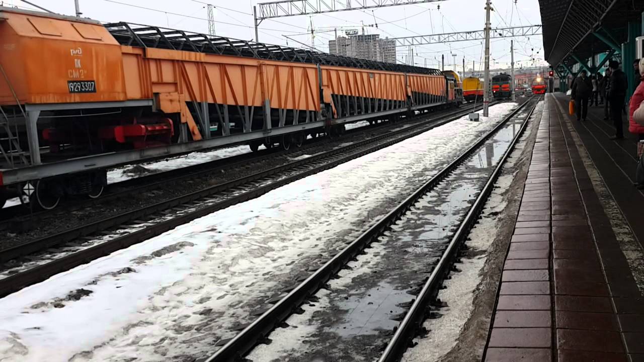 Новый вокзал в щербинке. Электричка каменск шахтинский. Эд4м самарская ппк. Жд вокзал самара электрички. Самарская пригородная пассажирская компания.