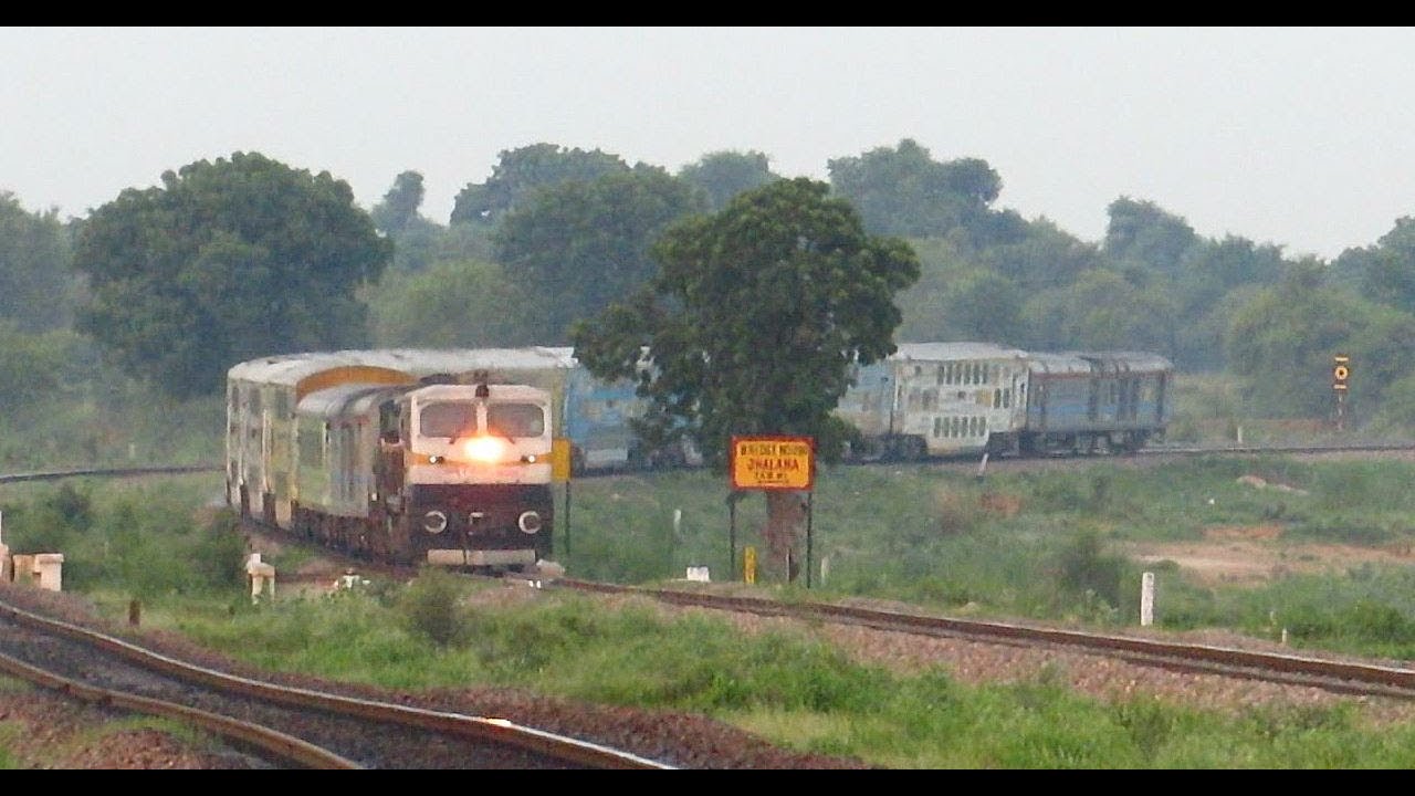 Dussehra Special! Speeding Diesel Trains on Delhi-Jaipur Line! Indian Railways