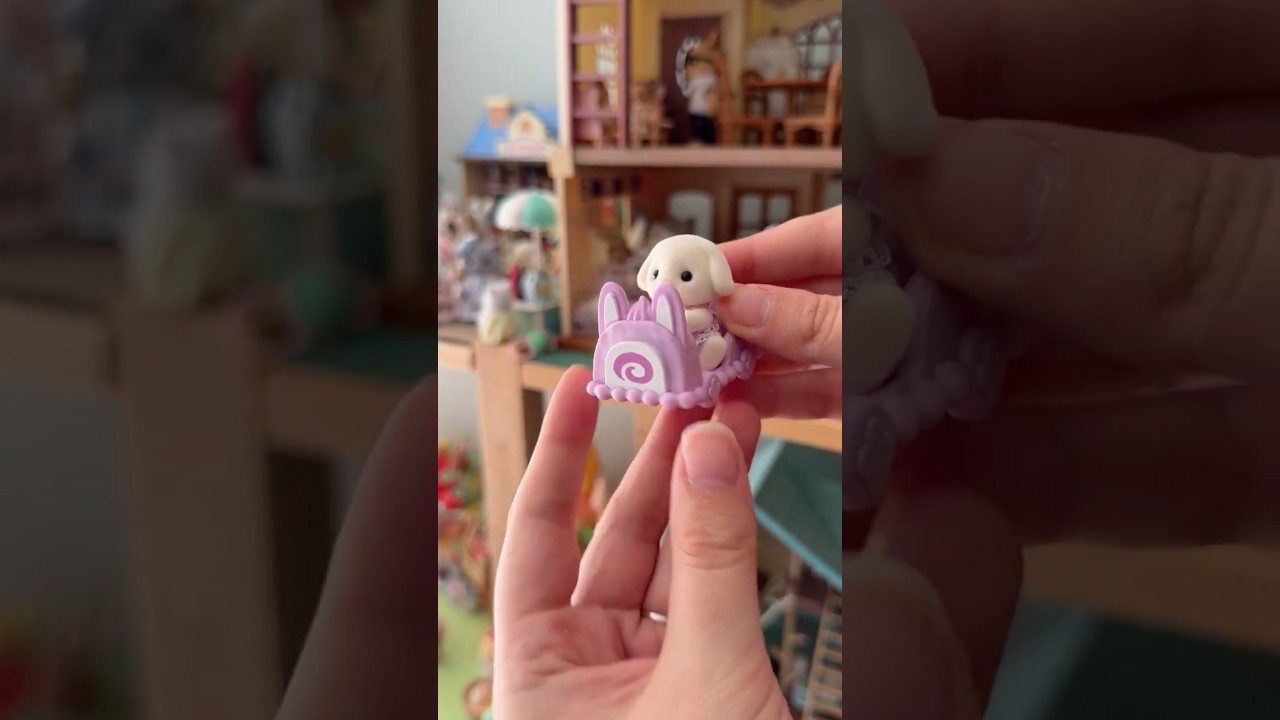 Happy Sweets Swiss Roll Blueberry Car 🫐 Sylvanian Kuji unboxing! 赤ちゃんスイーツカー ロールケーキ ブルーベリー #shorts