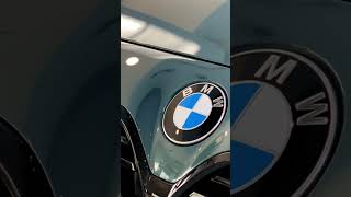 ¡Descubre el BMW 4 Series Convertible en Cape York Green! Un Lujo al Aire Libre