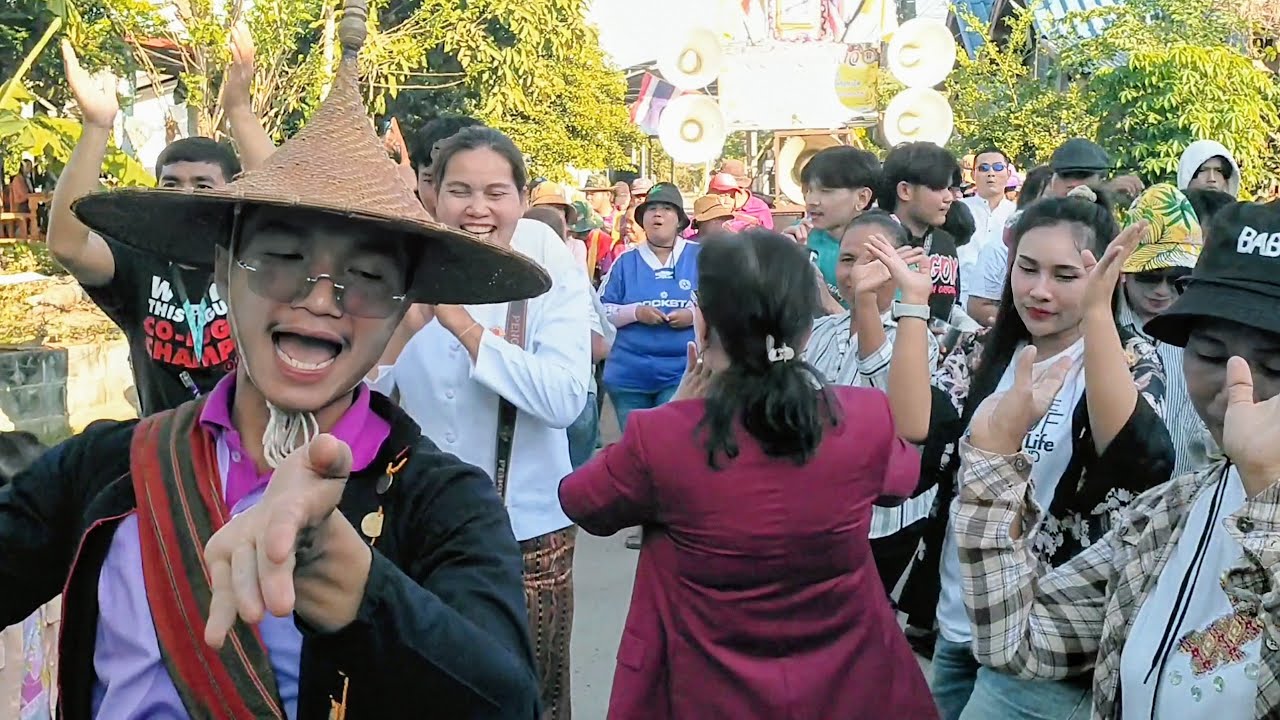 ลายลำกลอน ลำเพลินม่วนๆฟ้อนงามๆงานบวช บ.หนองหิน ต.หัวดง อ.นาดูน มหาสารคาม#กลองยาวเมียห่าว