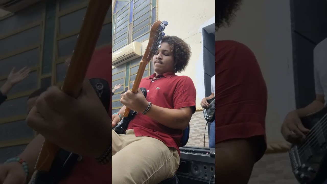 ESCAPE  - Nirvley Veiga // 