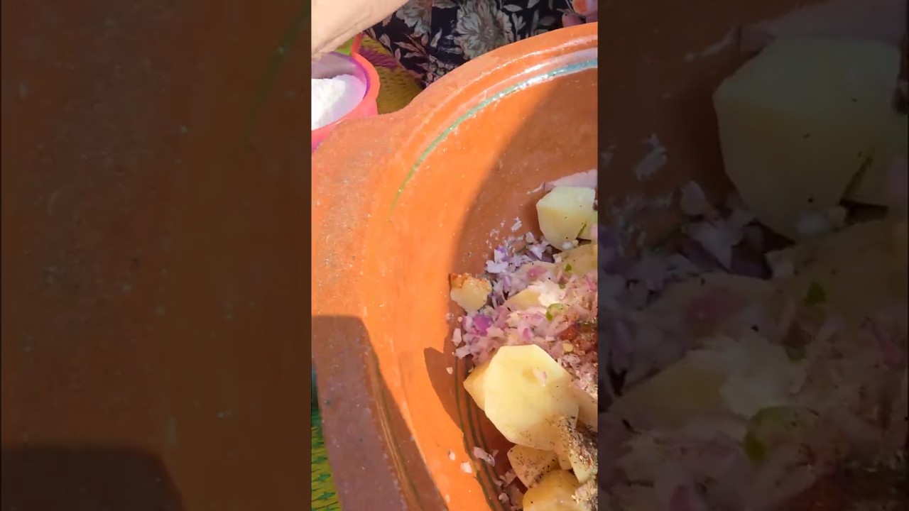 Aloo Ka Paratha #parathareceipe #food #villagelife #viral #trending #alookapartha #shorts