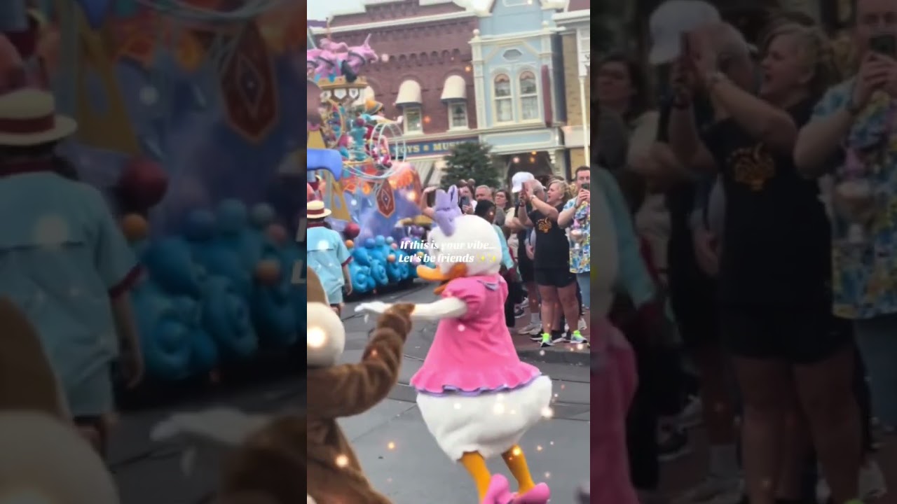 Come join our Disney community! ✨ 