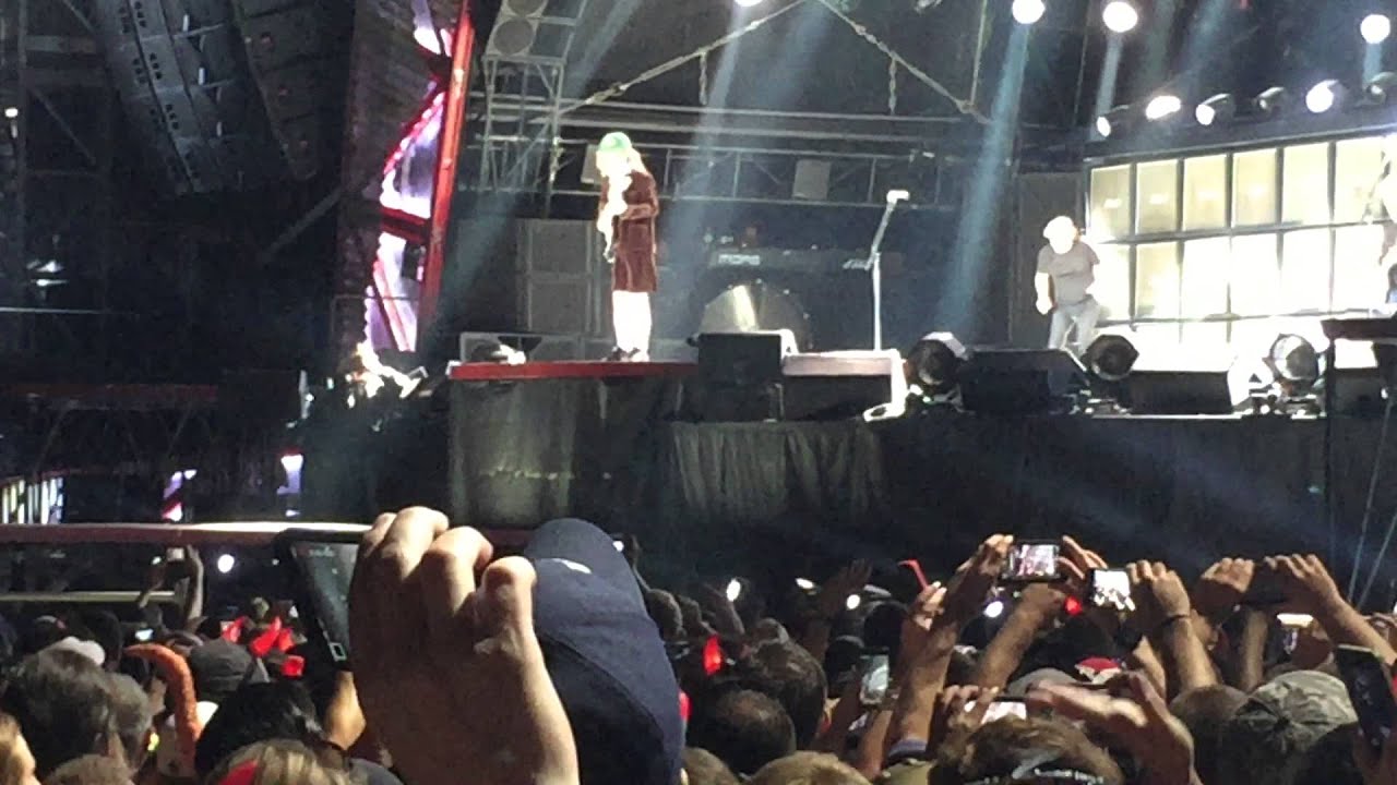Back in Black AC/DC @ Downsvew Park - Toronto 09-10-2015 - YouTube