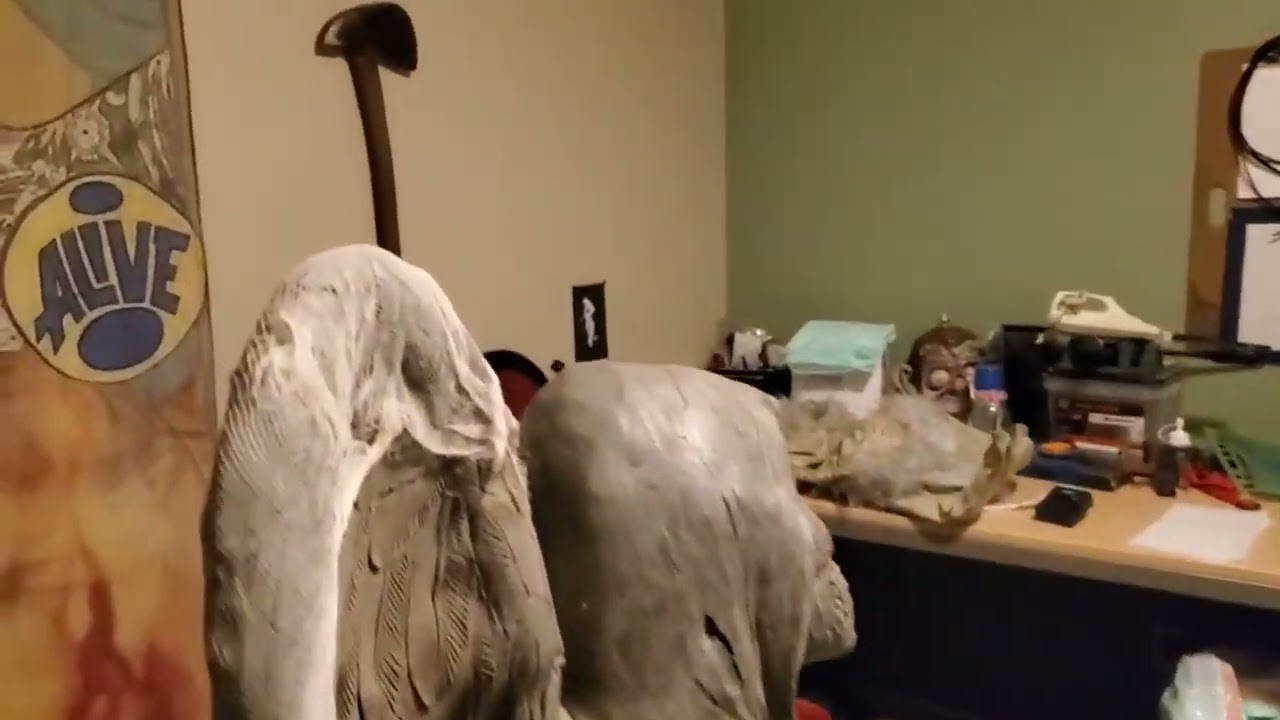 103024 Bob Macobb's Workshop! PROPS! LATEX Reaper REPAIR PREVIEW