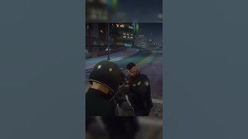 xQc gets POWERGAMED by a cop and gets tilted #Shorts