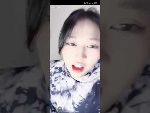 Pon Peo diện sơ mi cực hấp dẫn trên bigo