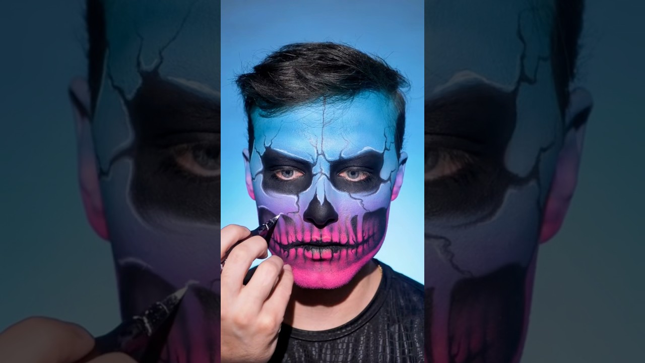 Урок по макияжу на Хэллоуин в виде разноцветного черепа 