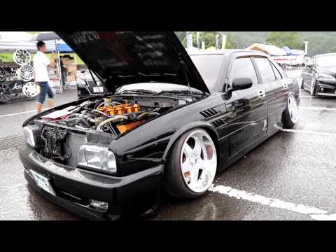 (hd)nissan-y32-cima-modified---zeal-cup-2016-dress-up-car-show-in-japan