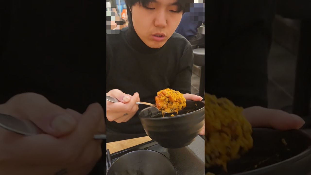 그가 치킨마요 먹는법.. 한입먹방😋