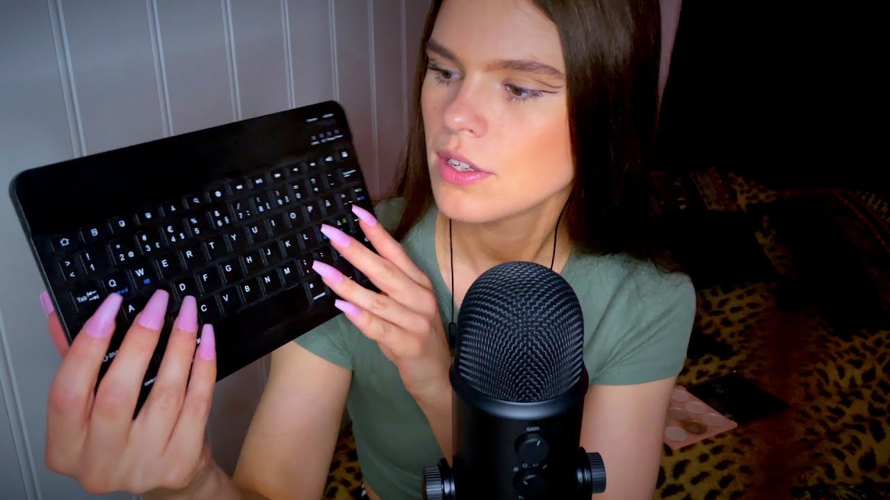 ASMR IN SWEDISH 🇸🇪 Tapping With Long Nails & Rambling