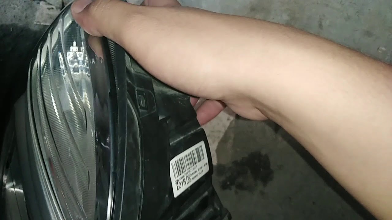 Hyundai H100 2020 DRL Bulb replacement