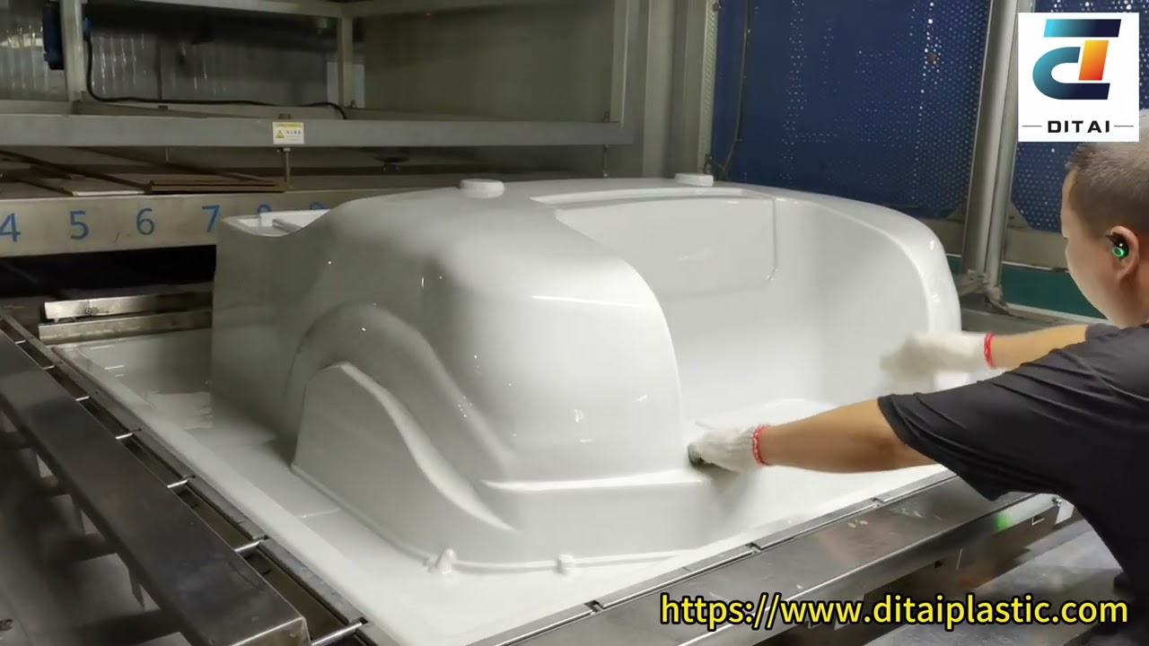 Ditaiplastic Vacuum Forming - Custom Plastic Machine Cover