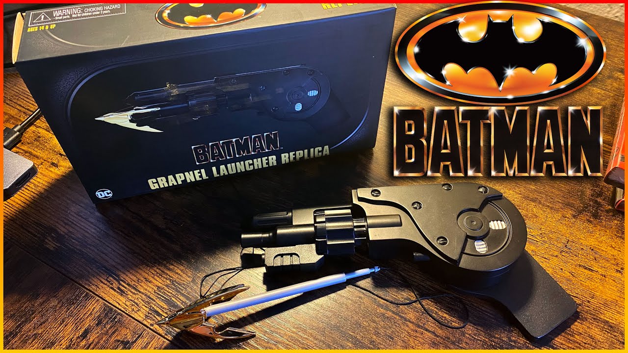 Neca toys 89 Batman Grapnel Launcher Replica 