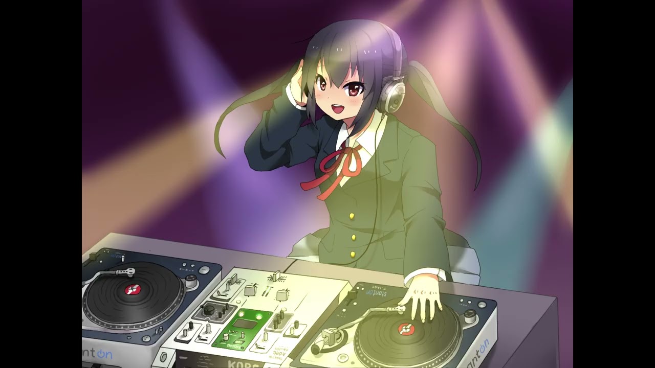 Don't say "lazy" - DJ Amaya vs. Groovebot's Circuit Bent remix