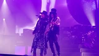 Guns N' Roses - Black Hole Sun (Soundgarden cover) - TD Garden - Boston, MA - October 22, 2017