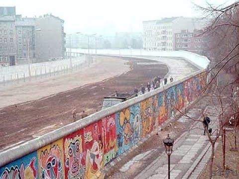Klein Orkest - Over de muur 1984