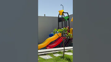ت حل ق ريشتي في عالم الخيال لترسم ما لا ي رى بالعين بل ي شعر بالقلب 